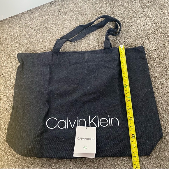 ❤️SOLD❤️Calvin Klein Tote Bag - Picture 2 of 4